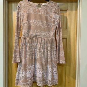 ⭐️Altar’d State⭐️Long-Bell-Sleeved Lace Dress⭐️